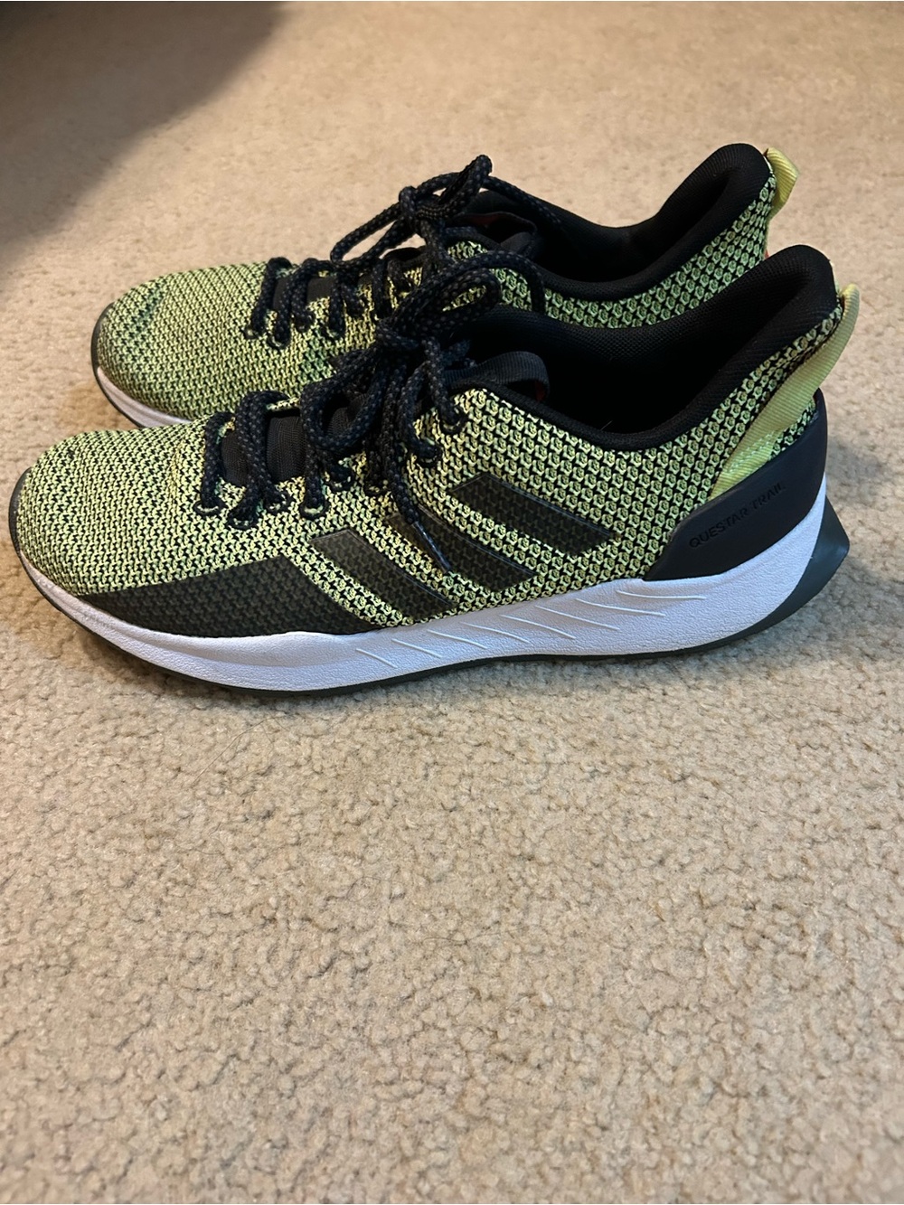 adidas Neon Yellow and Black Mesh Running Sneakers men’s 10.5